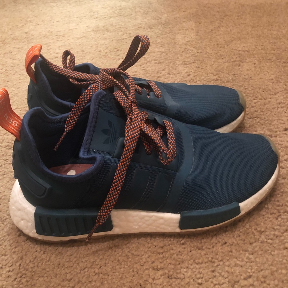 ADIDAS NMD - GREEN SIZE 6